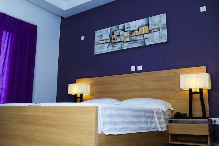 Room 4 of 31