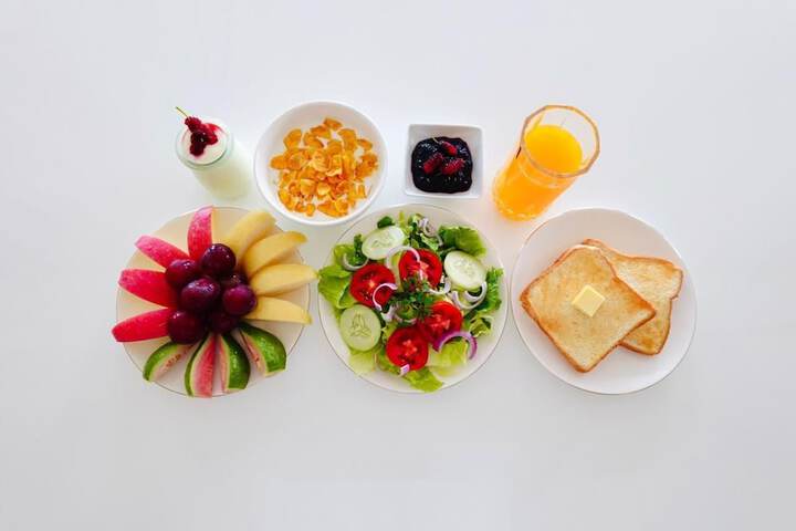 Breakfast/Coffee Service 231 of 272