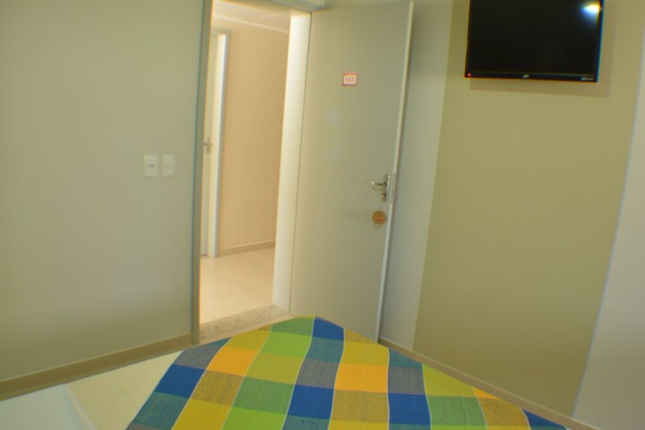 Room 8 of 60