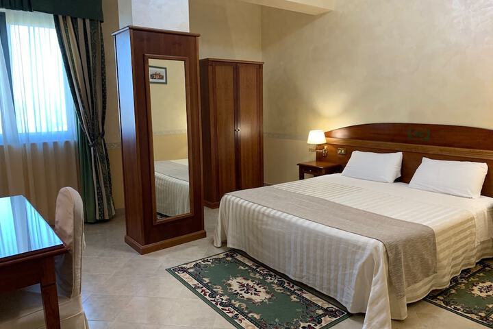 Room 15 of 54