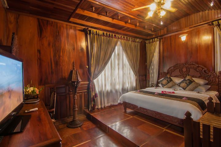 Room 4 of 91