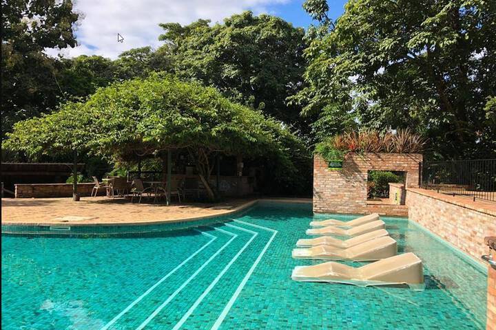Pool 52 of 90
