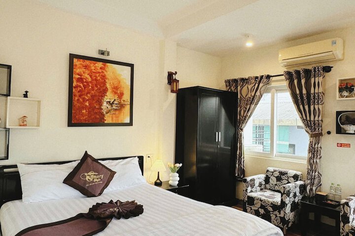 Room 19 of 44