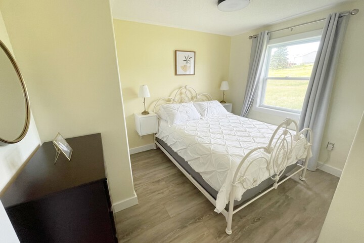 Room 27 of 144