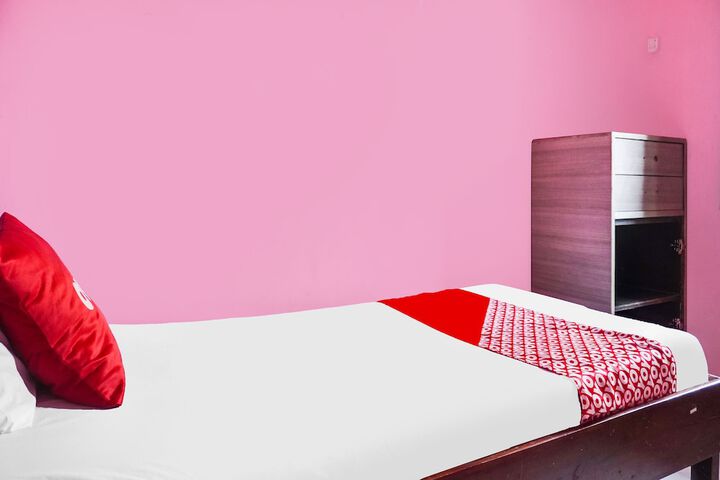 Room 16 of 31