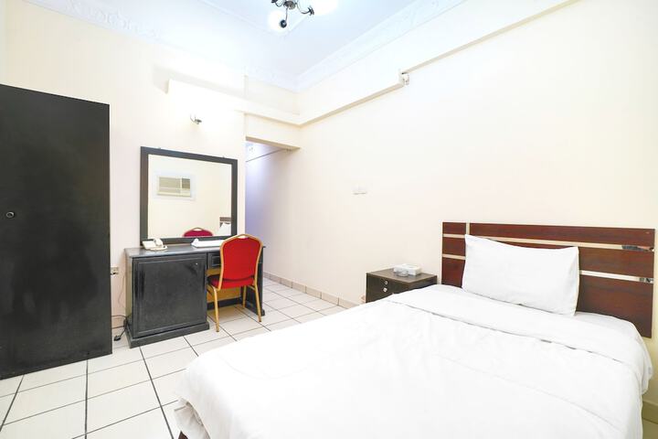 Room 26 of 44