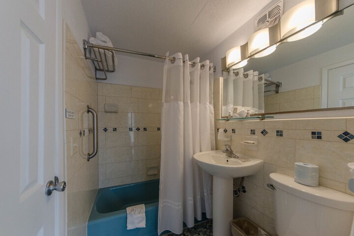 Room 171 of 216