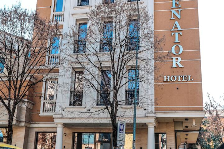 Hotel 100 of 102