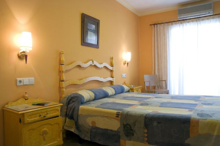 Room 2 of 12