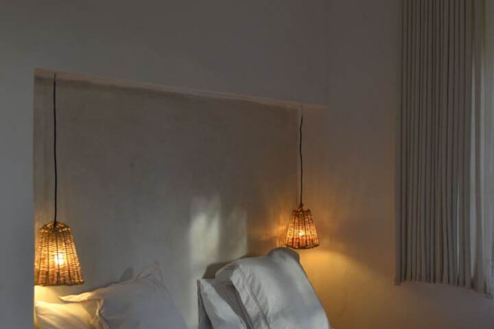 Room 9 of 23