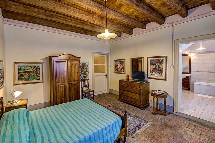 Room 3 of 41
