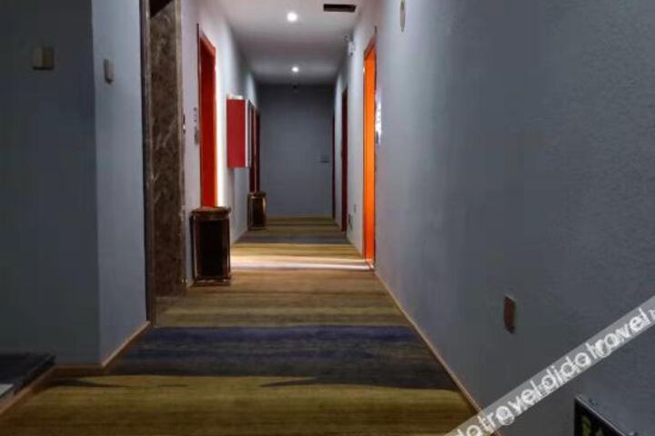 Hotel Interior 7 of 15