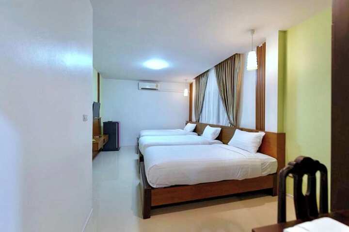 Room 13 of 62