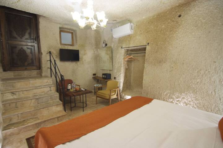 Room 6 of 116