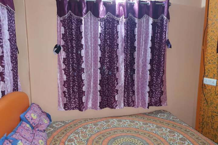 Room 3 of 12