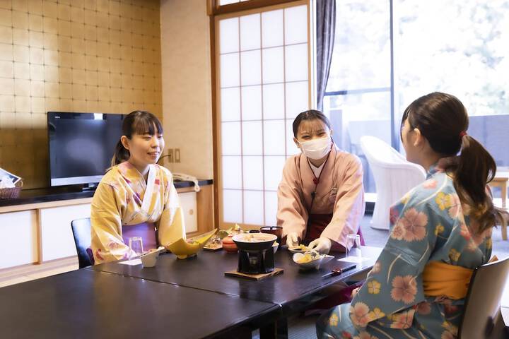 Dining Photos