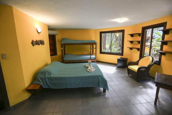 Room 14 of 25
