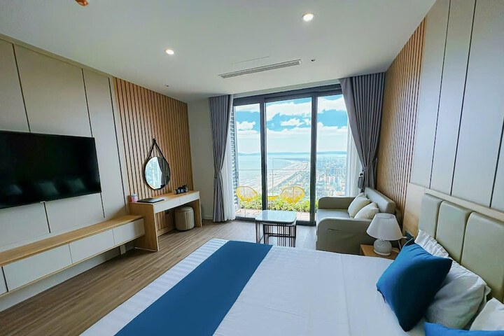 Room 14 of 55