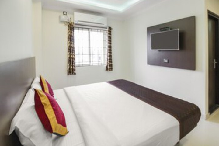 Room 21 of 21