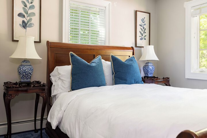 Room 10 of 46