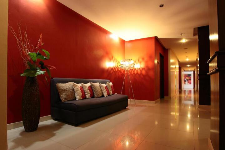 Amigo Terrace Hotel