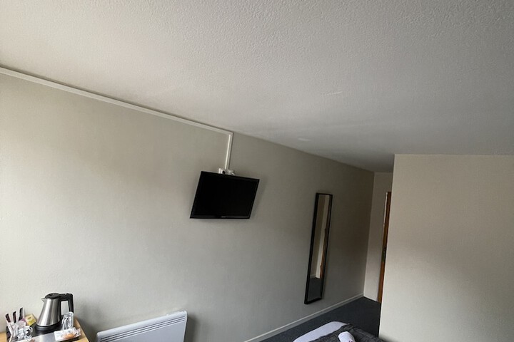 Room 12 of 39
