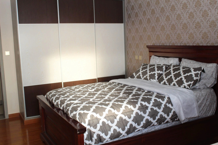 Room 2 of 12