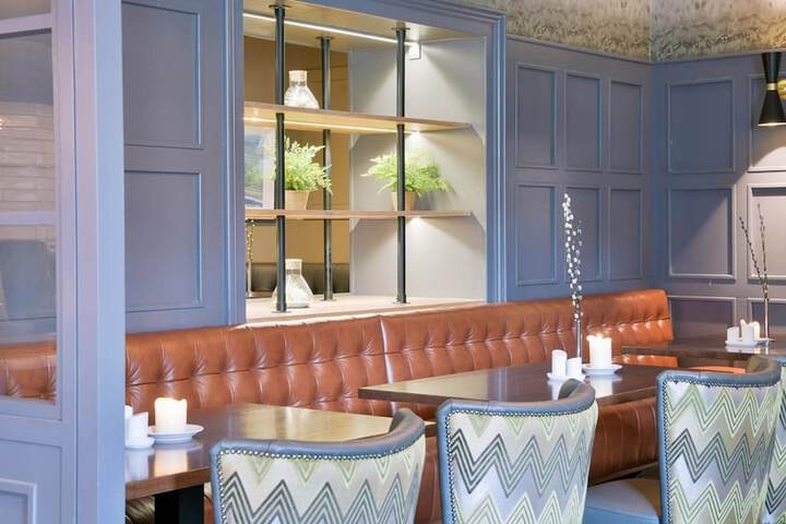 Dining Photos