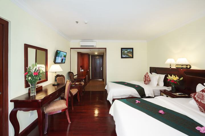 Room 10 of 95