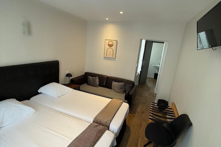 Room 7 of 37