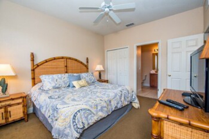 Room 26 of 32