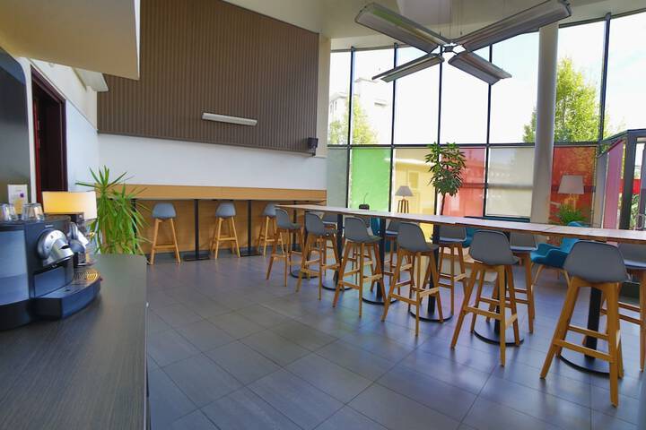 Guest Lobby