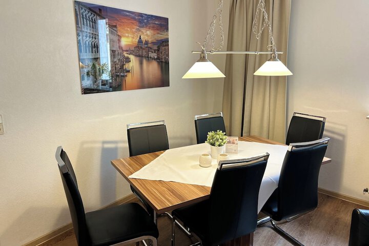 Dining Photos