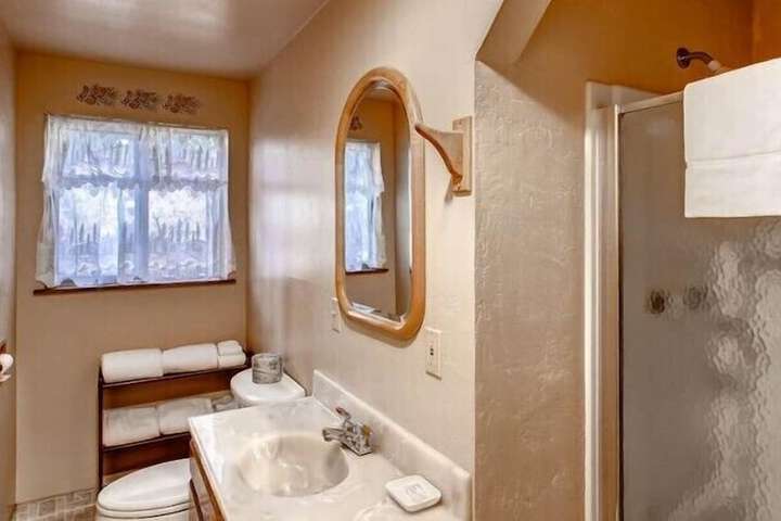 Room 15 of 20