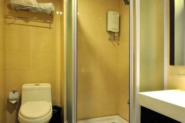 Room 12 of 47