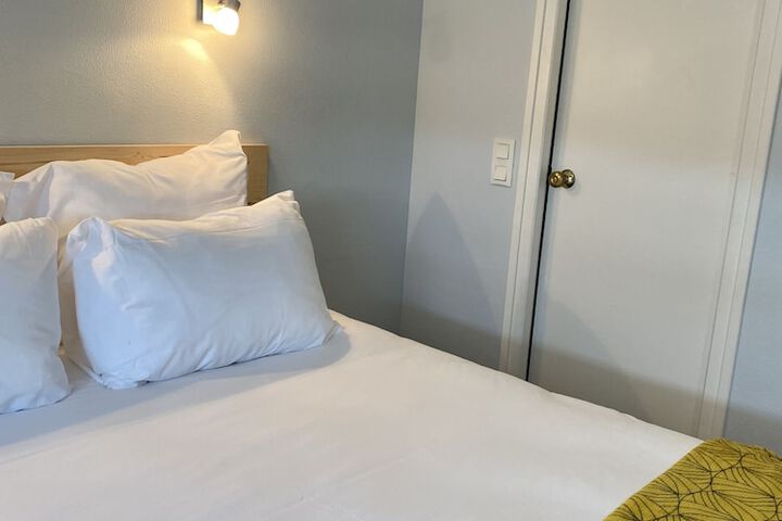 Room 14 of 82