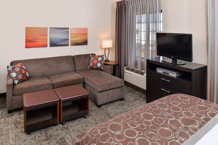1 Queen 1 Bedroom Suite Comm Mobility Accessible (17 of 39)