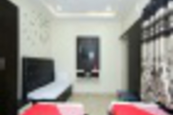 Room 302 of 407