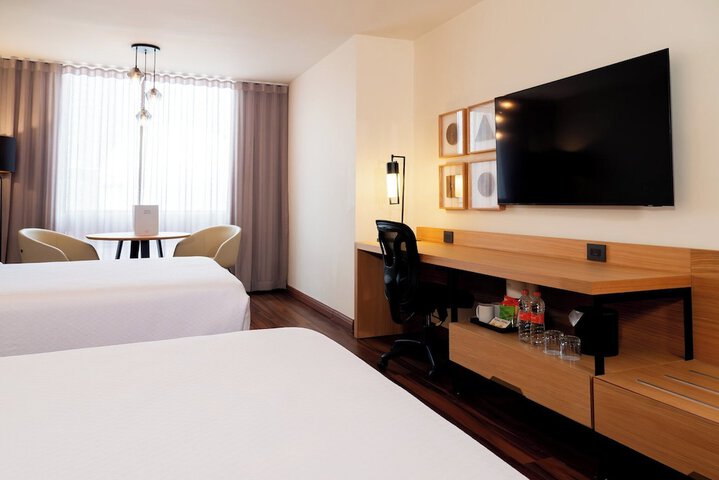 Room 28 of 154