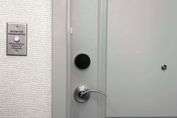 Room 41 of 99