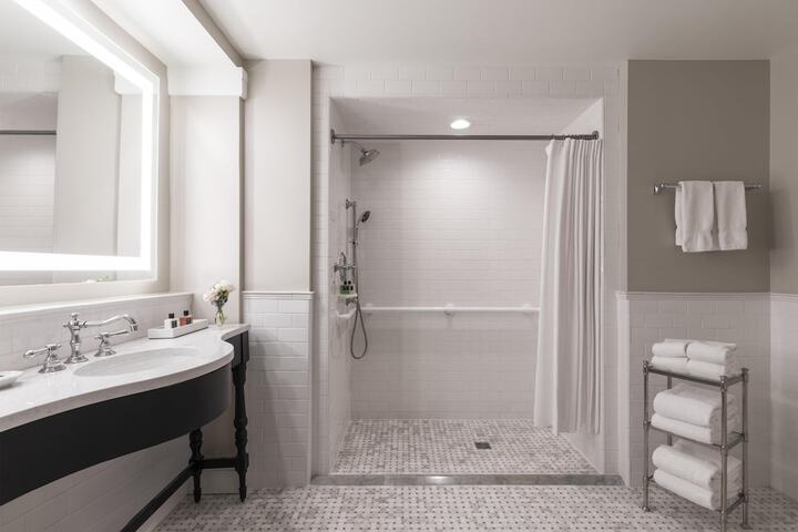 Clean Restrooms
