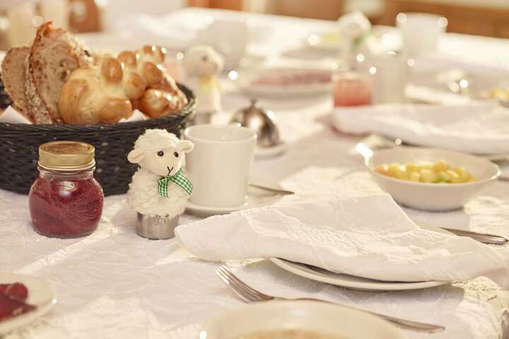 Breakfast/Coffee Service 64 of 91