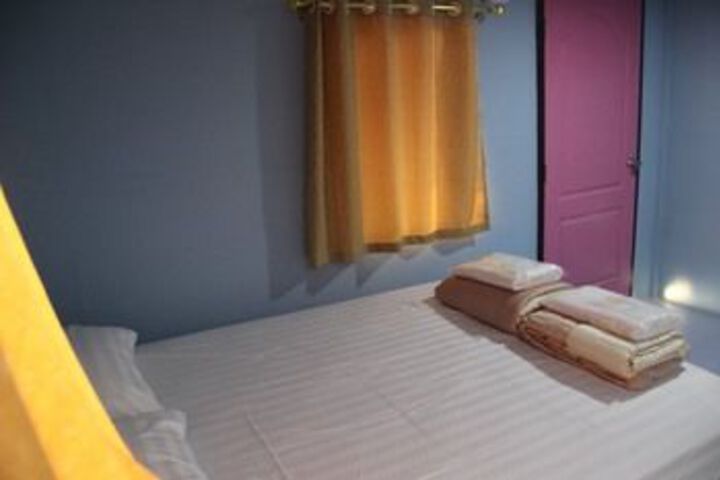 Room 8 of 21
