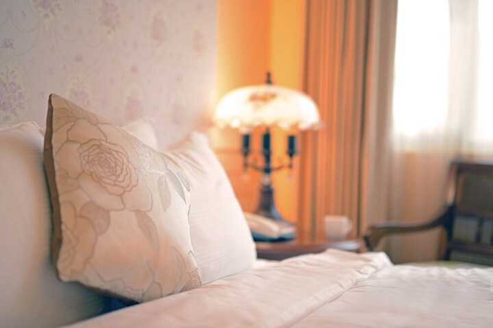 Room 21 of 38