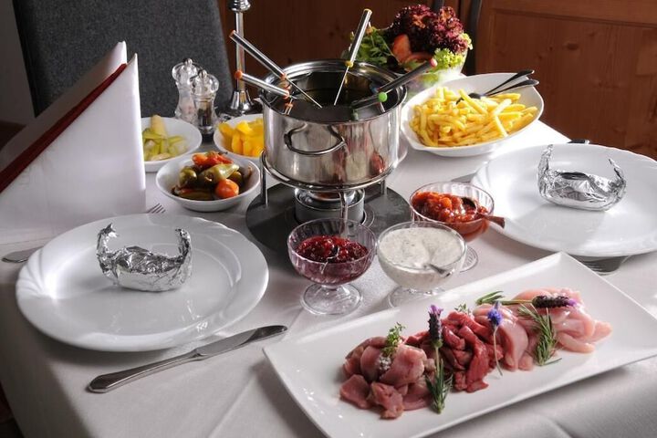 Dining 48 of 73