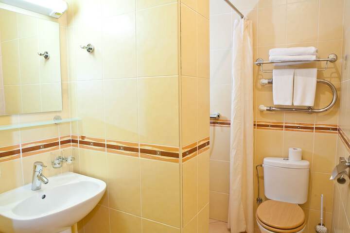 Clean Restrooms