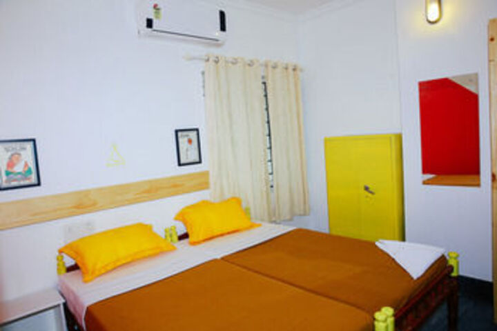 Room 3 of 5