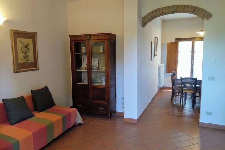 Room 53 of 145