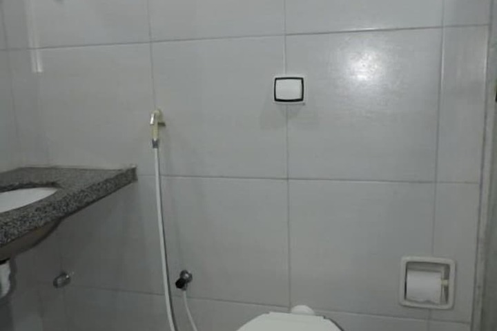 Room 15 of 37