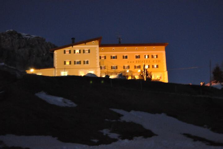 Front of property - evening/night
